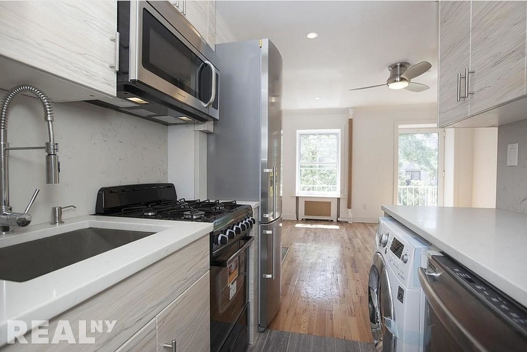 412 West 22nd Street - Photo 1