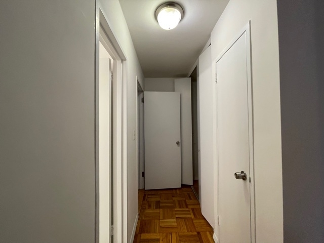 East 56th Street - Photo 10