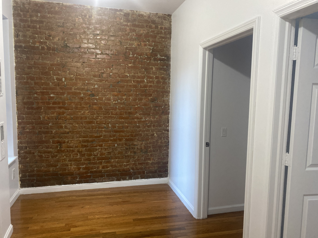 277 West 150th Street - Photo 2