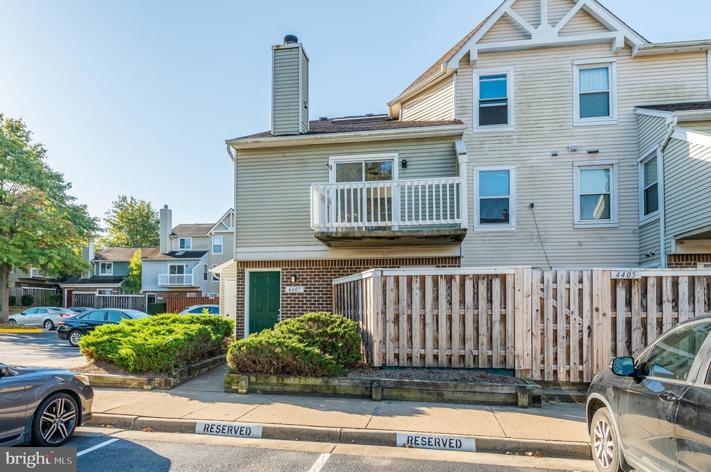 4407 Pembrook Village Drive - Photo 2