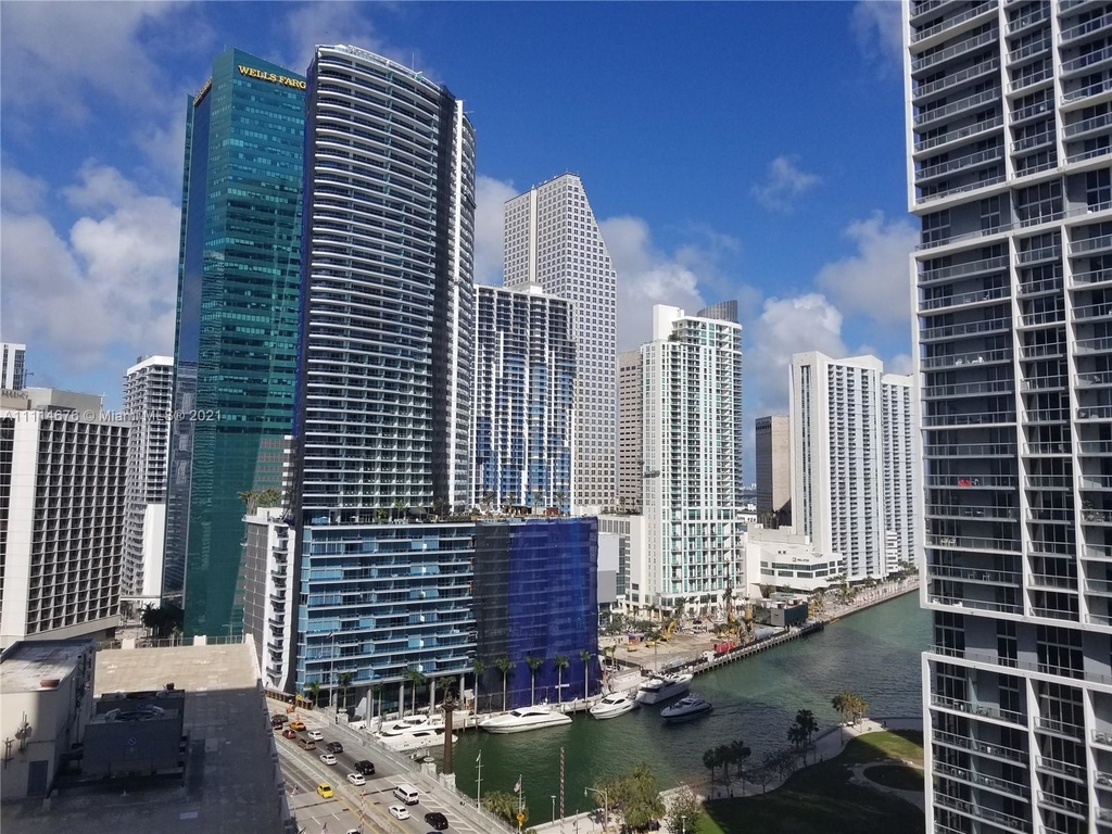 500 Brickell Ave - Photo 8