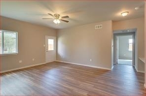 514 E Hazelwood Street - Photo 3