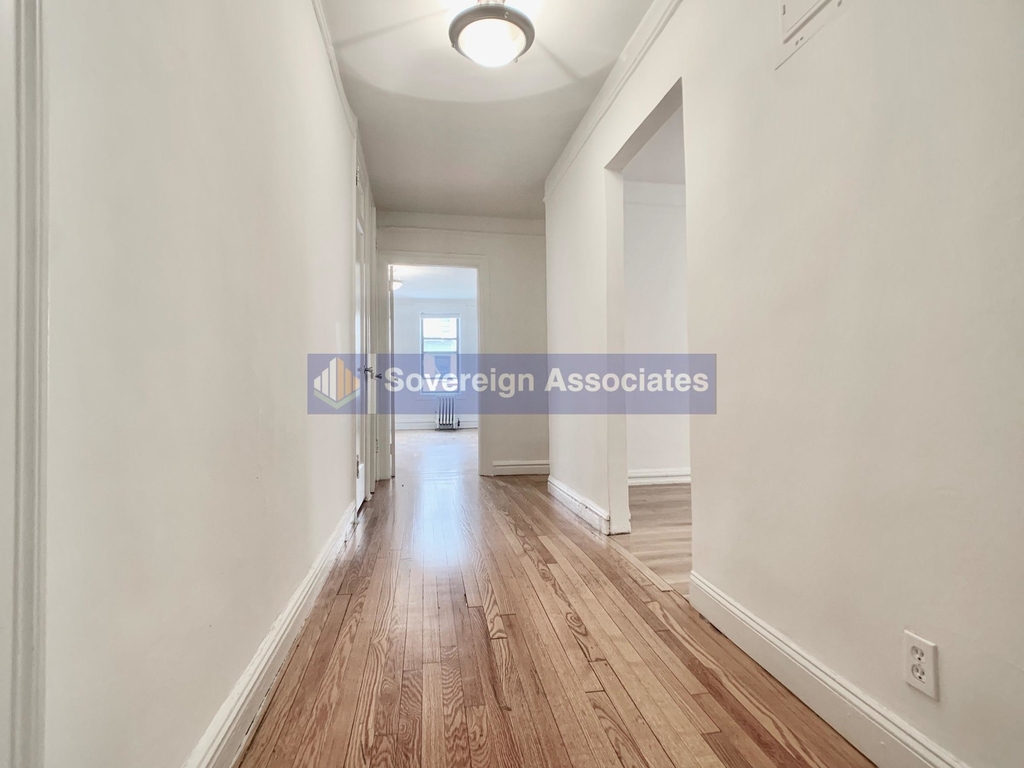 282 Cabrini Boulevard - Photo 3