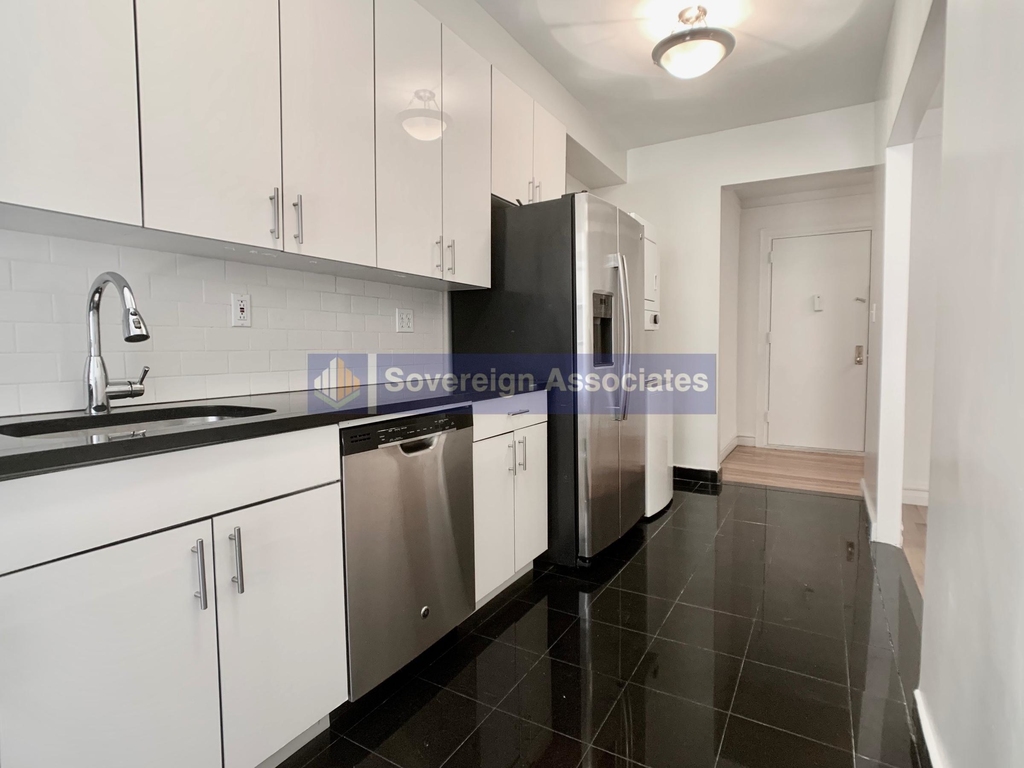 282 Cabrini Boulevard - Photo 6