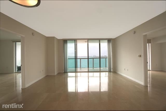 1800 N Bayshore Dr Apt 2203 - Photo 4