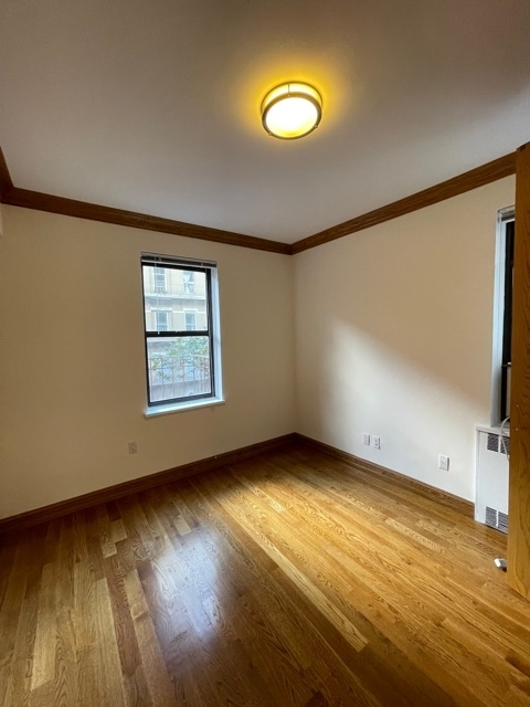 1680 York Avenue - Photo 3