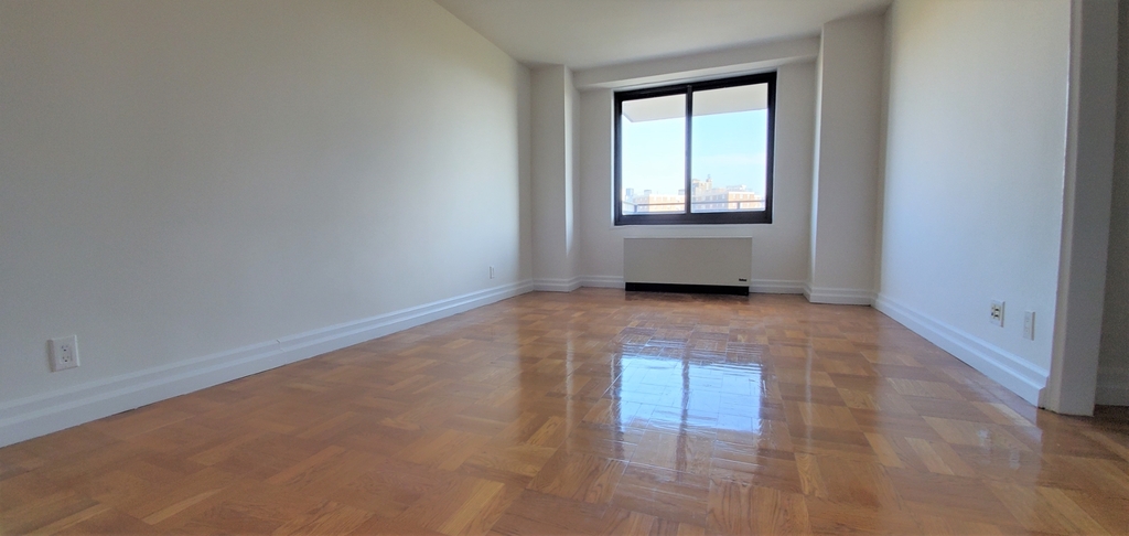 2186 FIFTH AVENUE - Photo 4