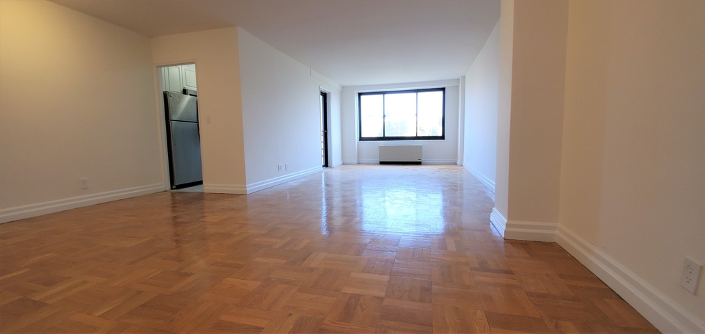 2186 FIFTH AVENUE - Photo 1