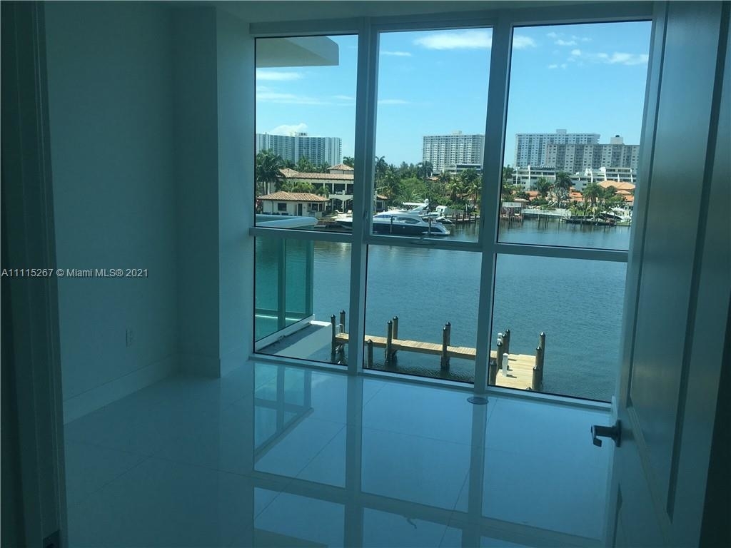 400 Sunny Isles Blvd - Photo 4