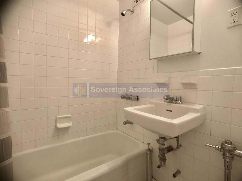 936 West End Avenue - Photo 4