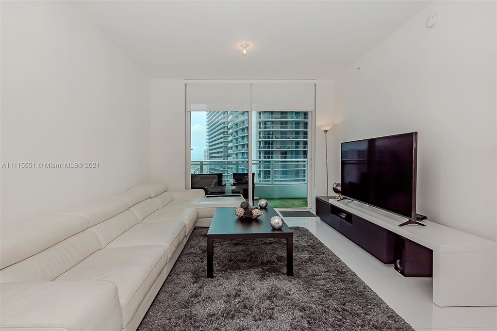 1080 Brickell Ave - Photo 12