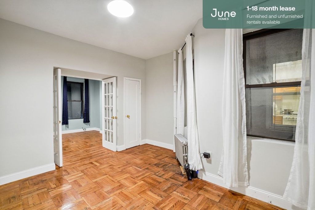 715 East 5th Street - Photo 2