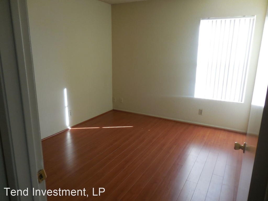 5332 Russell Avenue - Photo 13