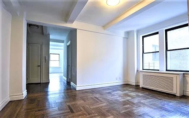 25 West 68th Street - Photo 1