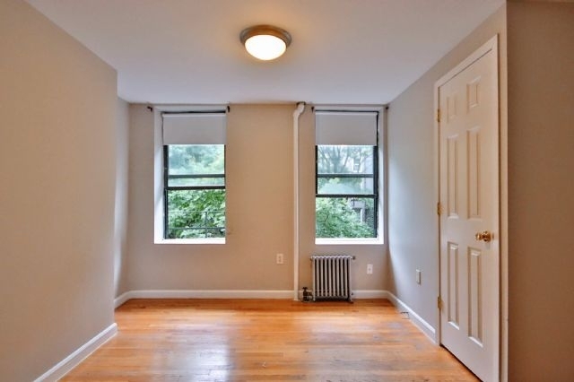 514 East 5th Street - Photo 2