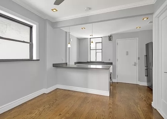 219 East 23rd Street - Photo 6