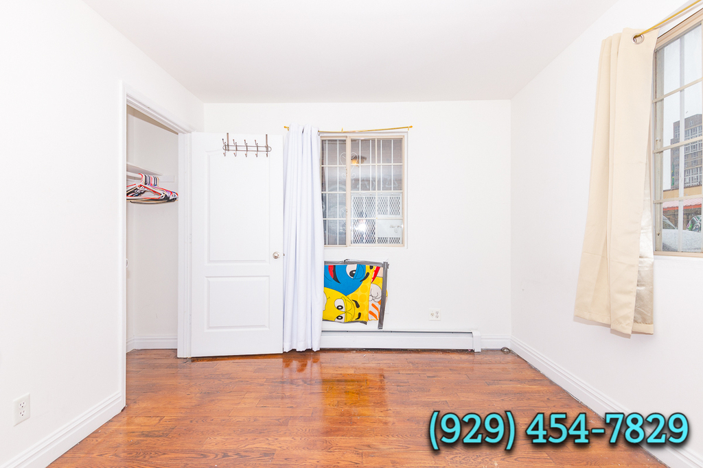 328b Irving Avenue - Photo 6