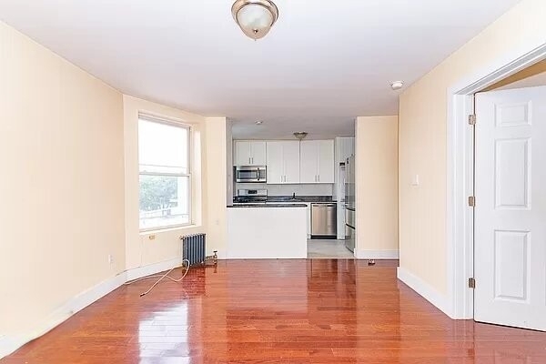 1050 Lafayette Avenue - Photo 4