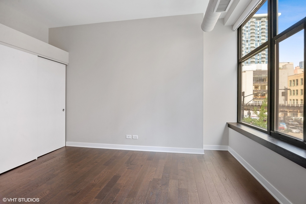 333 West Hubbard Street - Photo 10