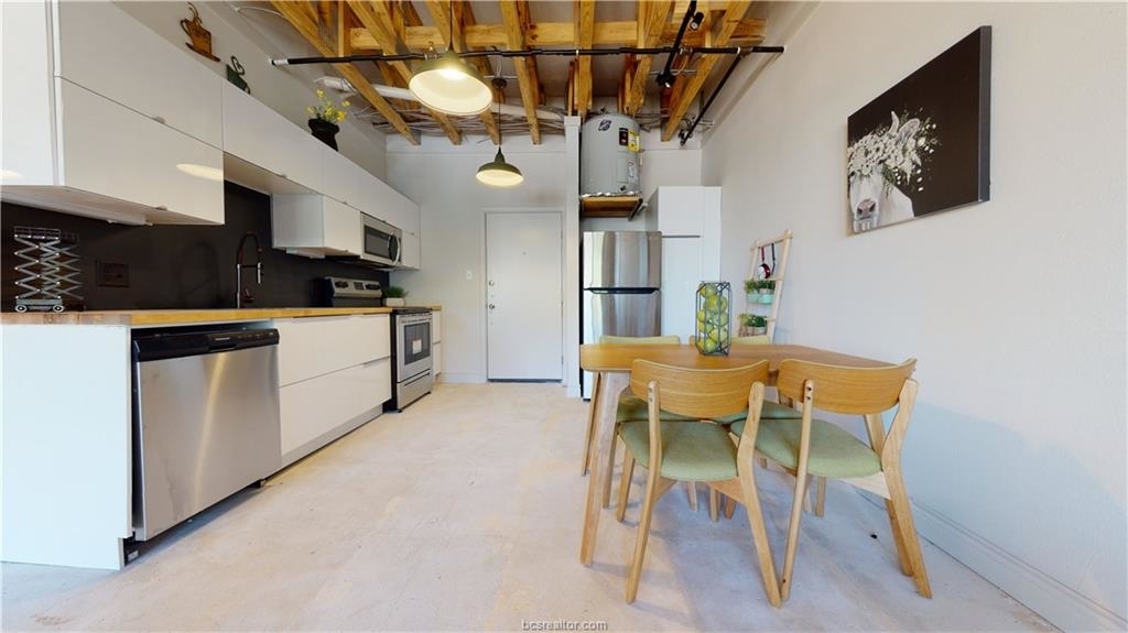 305 West 27th Street - Photo 7