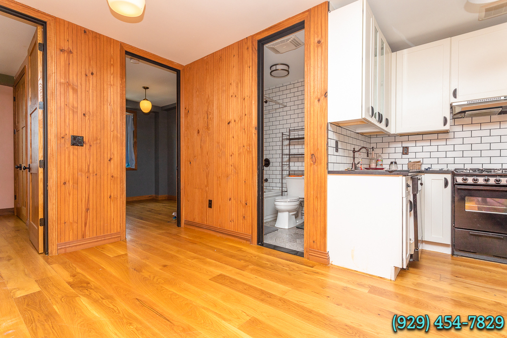 335 St Nicholas Avenue - Photo 2