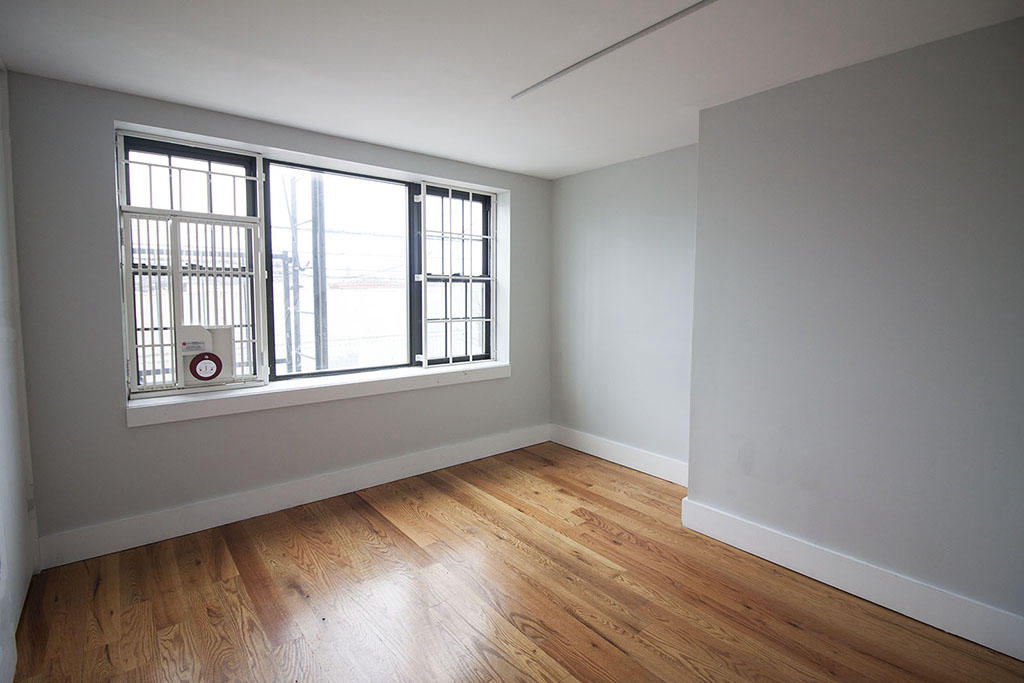 154 Woodward Avenue - Photo 3