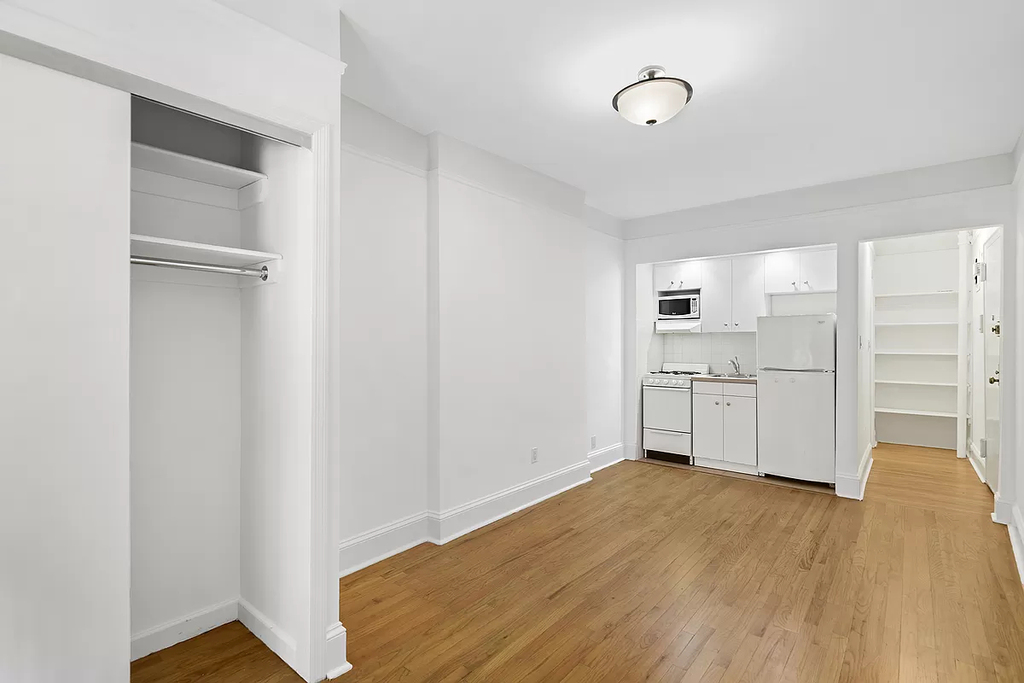 137 West 69th Street #1N - Photo 1