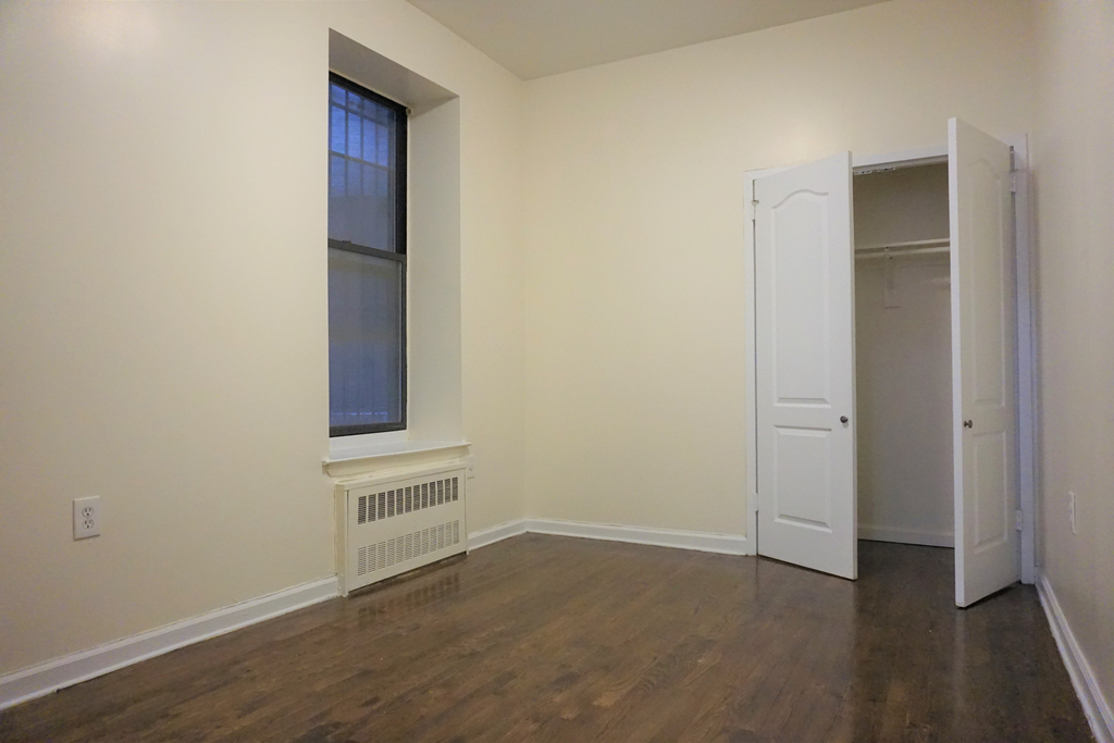 226 West 122nd Street - Photo 4