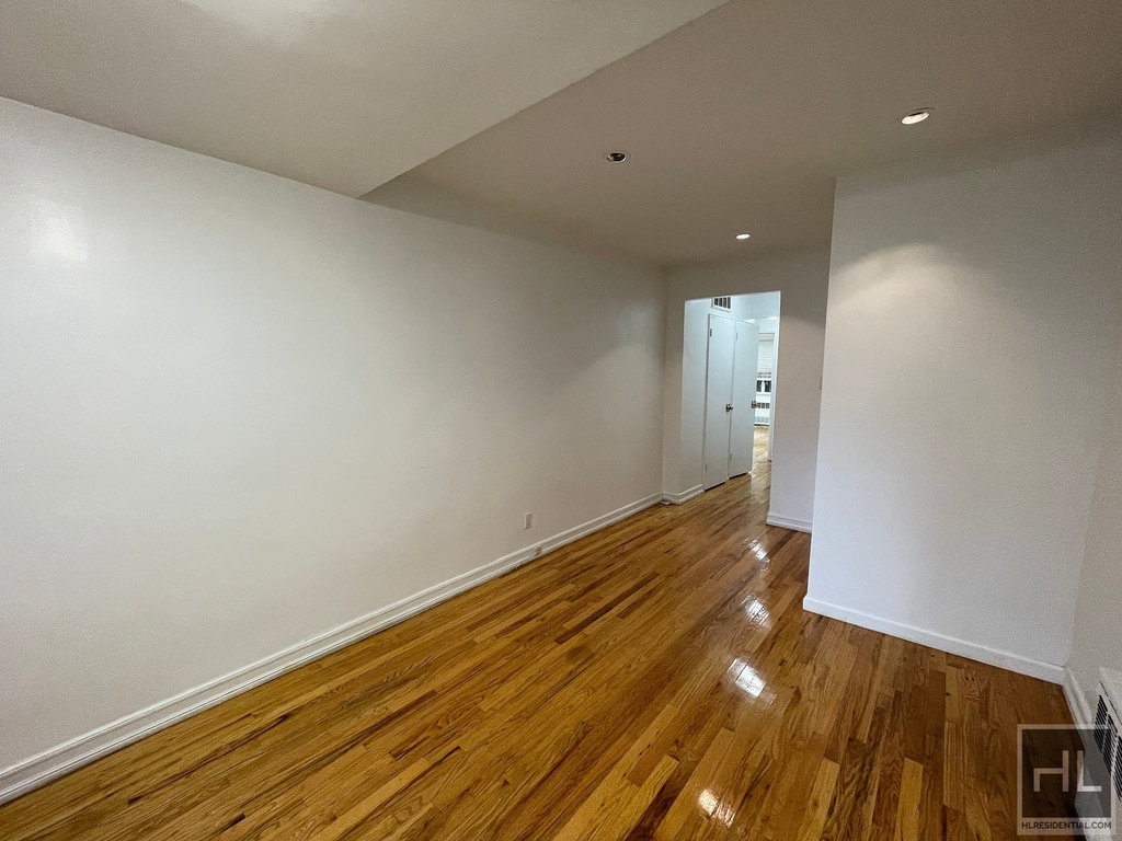 2358 East 5 Street - Photo 11