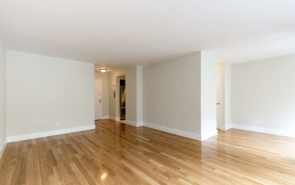 141 East 33rd Street - Photo 1