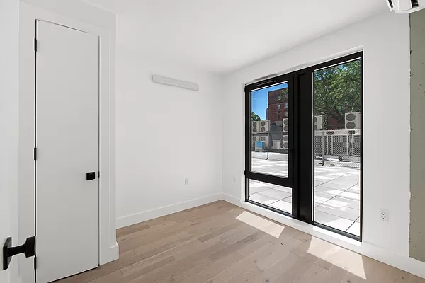 60 West 125th Street - Photo 4