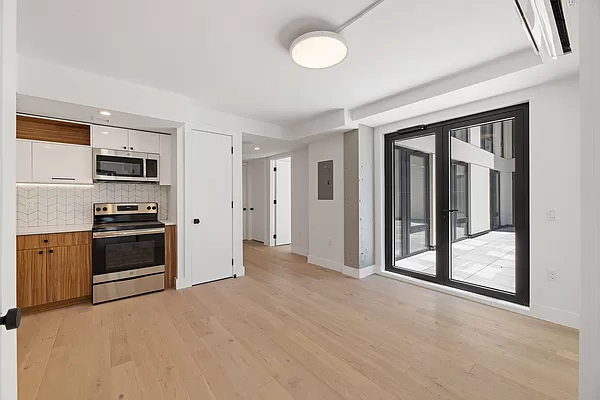 60 West 125th Street - Photo 3