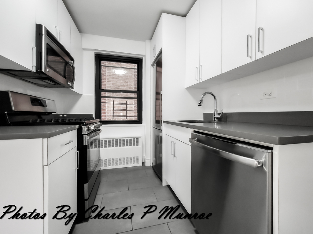 145 East 16th Street - Photo 4