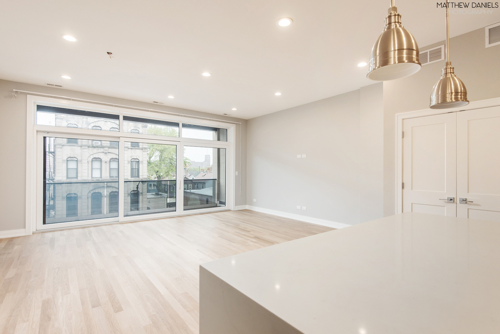 1106 West 18th Street - Photo 1