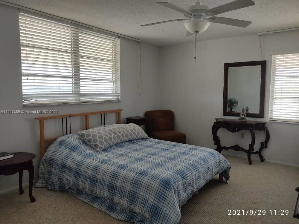 3750 Ne 170th St - Photo 8