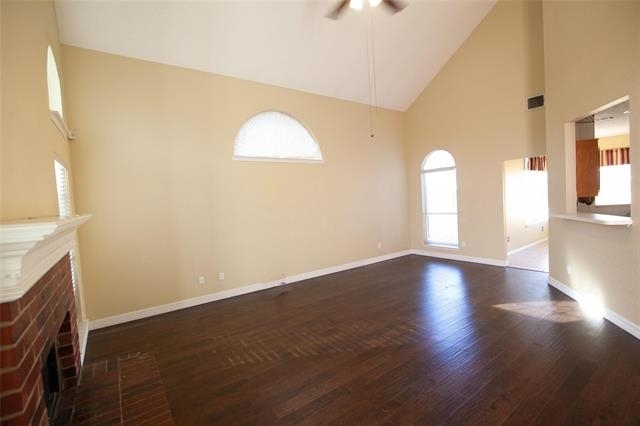 1509 Deerfield Drive - Photo 5