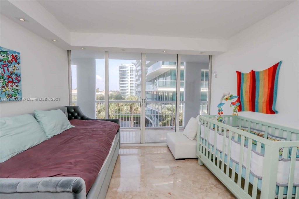 9341 Collins Ave - Photo 18