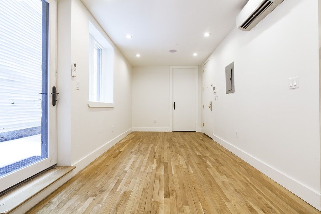 773 Lexington Avenue - Photo 2