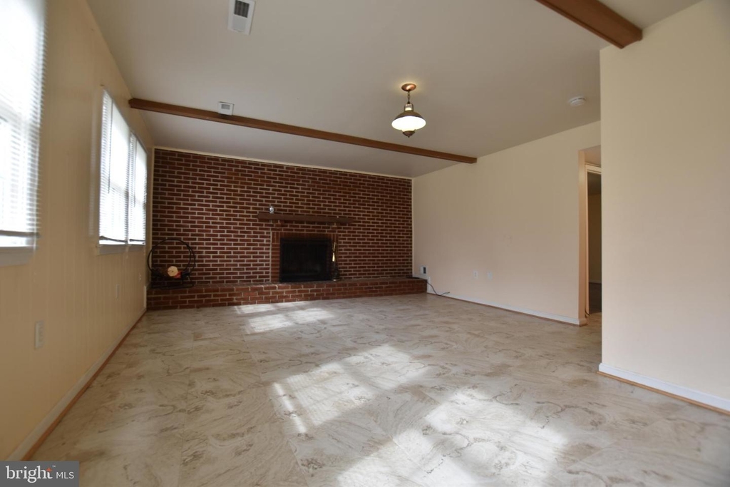 14920 Bauer Dr - Photo 4