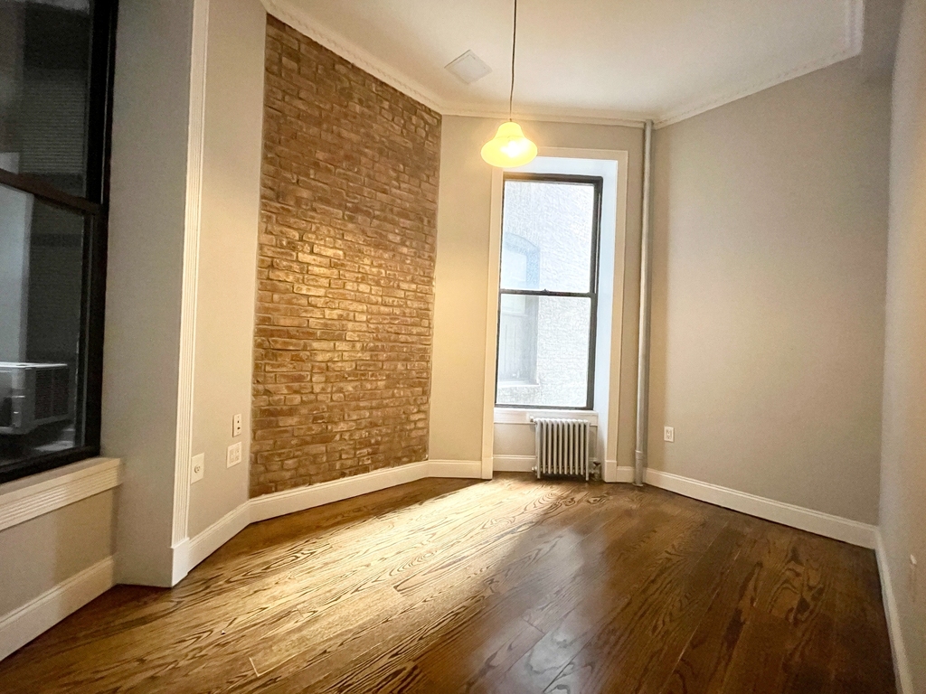 206 East 83rd Street - Photo 3