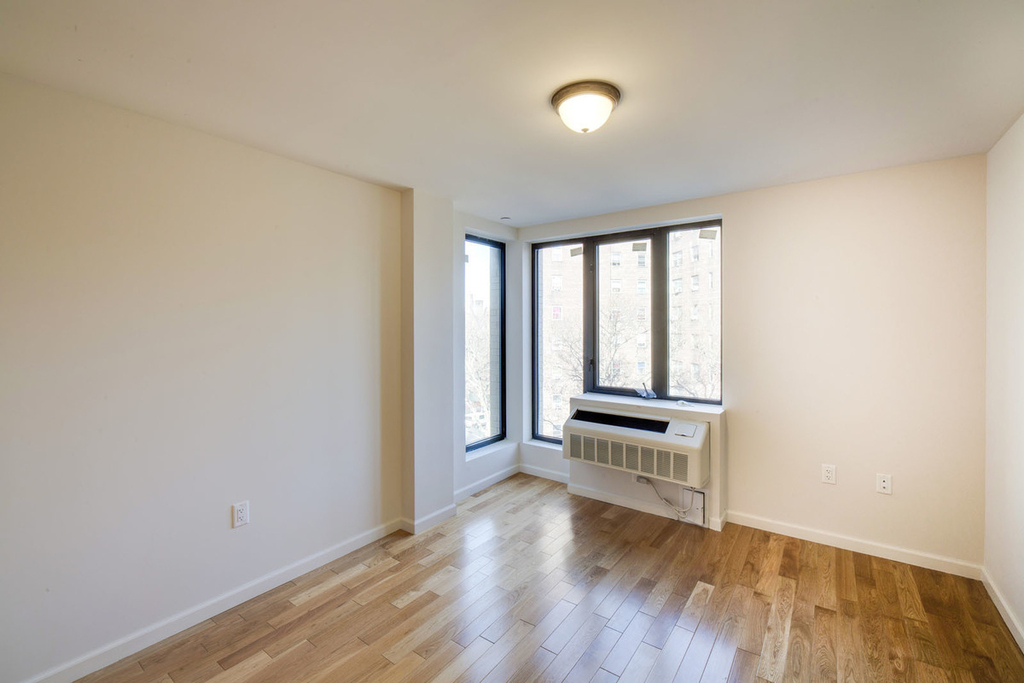 42 East 132nd Street - Photo 2