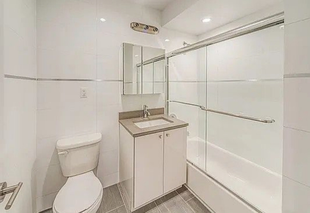 30-68 38th Street - Photo 4