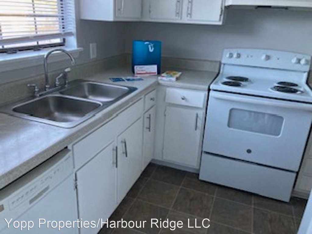 1436 Harbour Dr Apt A - Photo 11