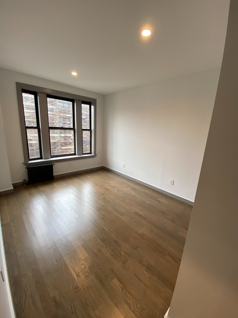 600 West 142nd Street - Photo 3