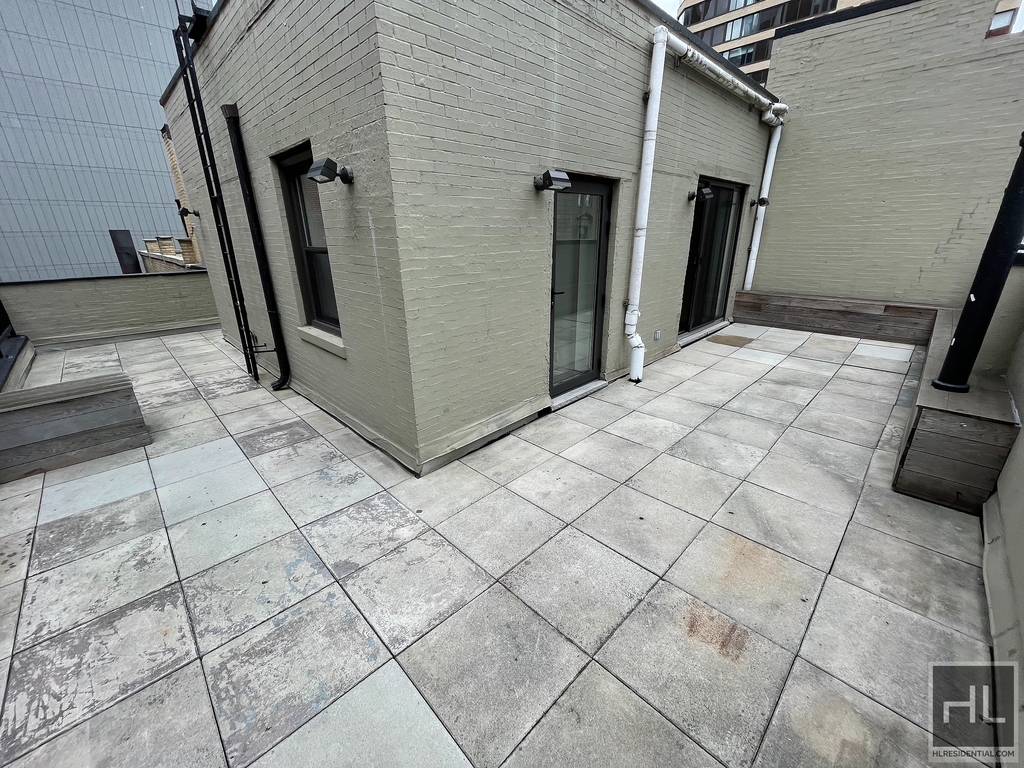 200 West 58 Street - Photo 9