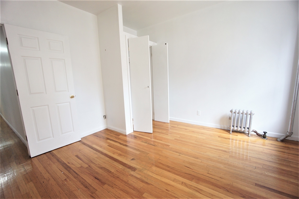 351 St Nicholas Avenue - Photo 12