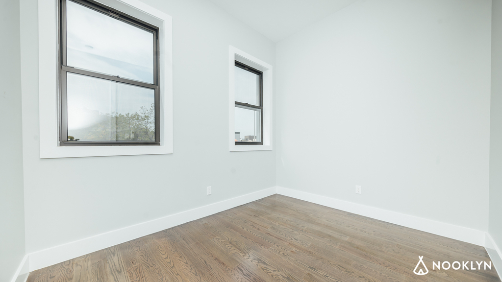 644 Lorimer Street - Photo 6