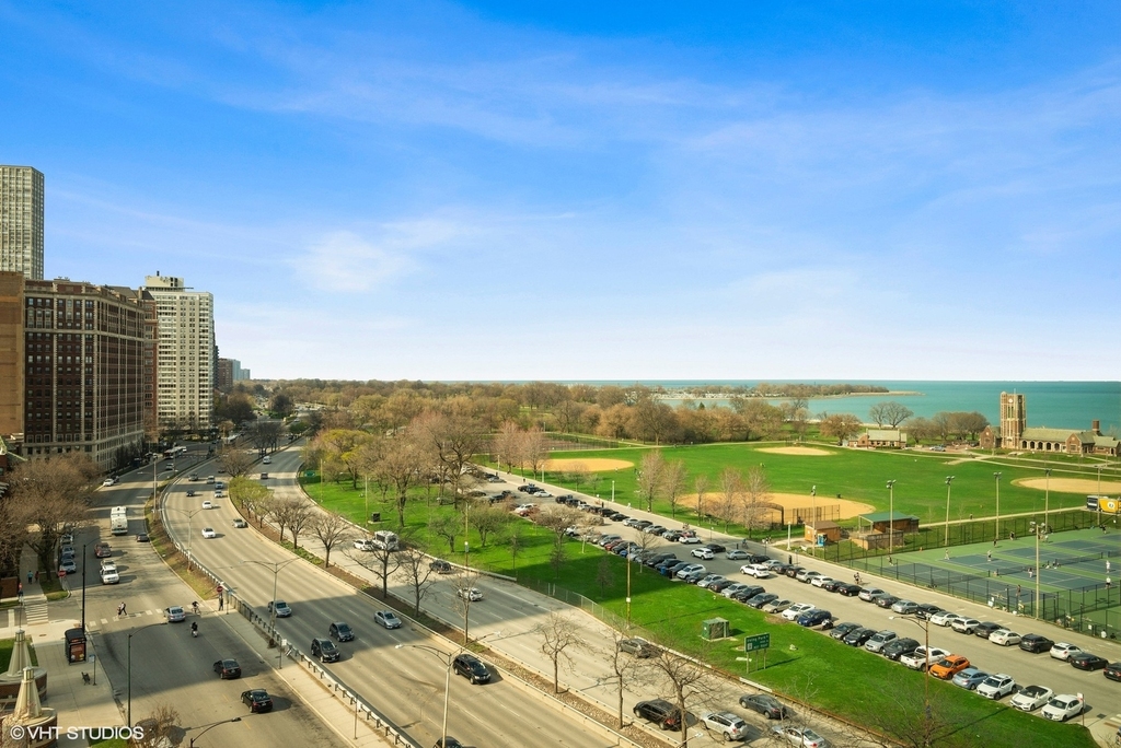 3600 North Lake Shore Drive - Photo 12