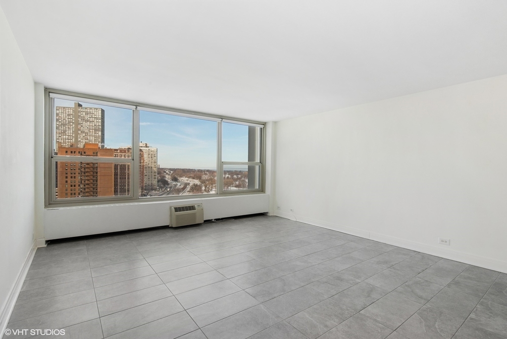 3600 North Lake Shore Drive - Photo 3