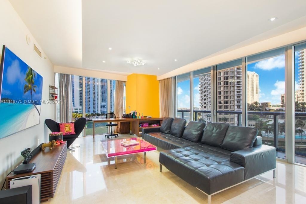 465 Brickell Ave - Photo 5